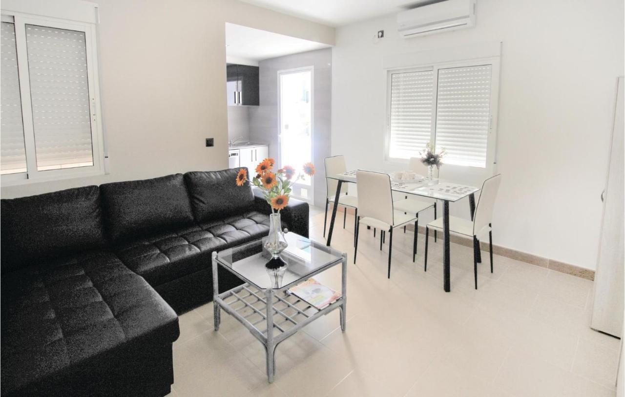 3 Bedroom Gorgeous Apartment In Alicante Eksteriør billede