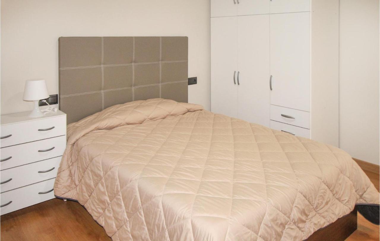 3 Bedroom Gorgeous Apartment In Alicante Eksteriør billede